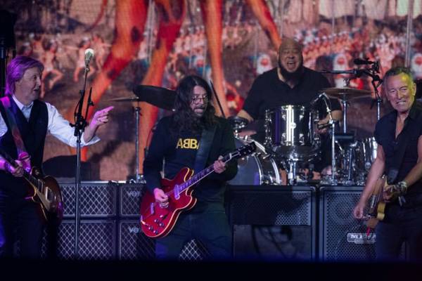 Paul McCartney joined by Dave Grohl, Bruce Springsteen in UK show
